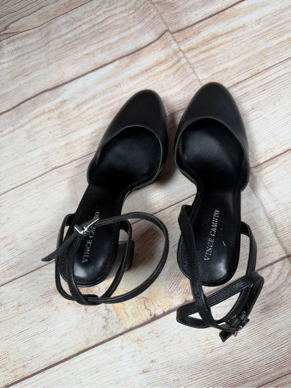 Vince Camuto sleek black